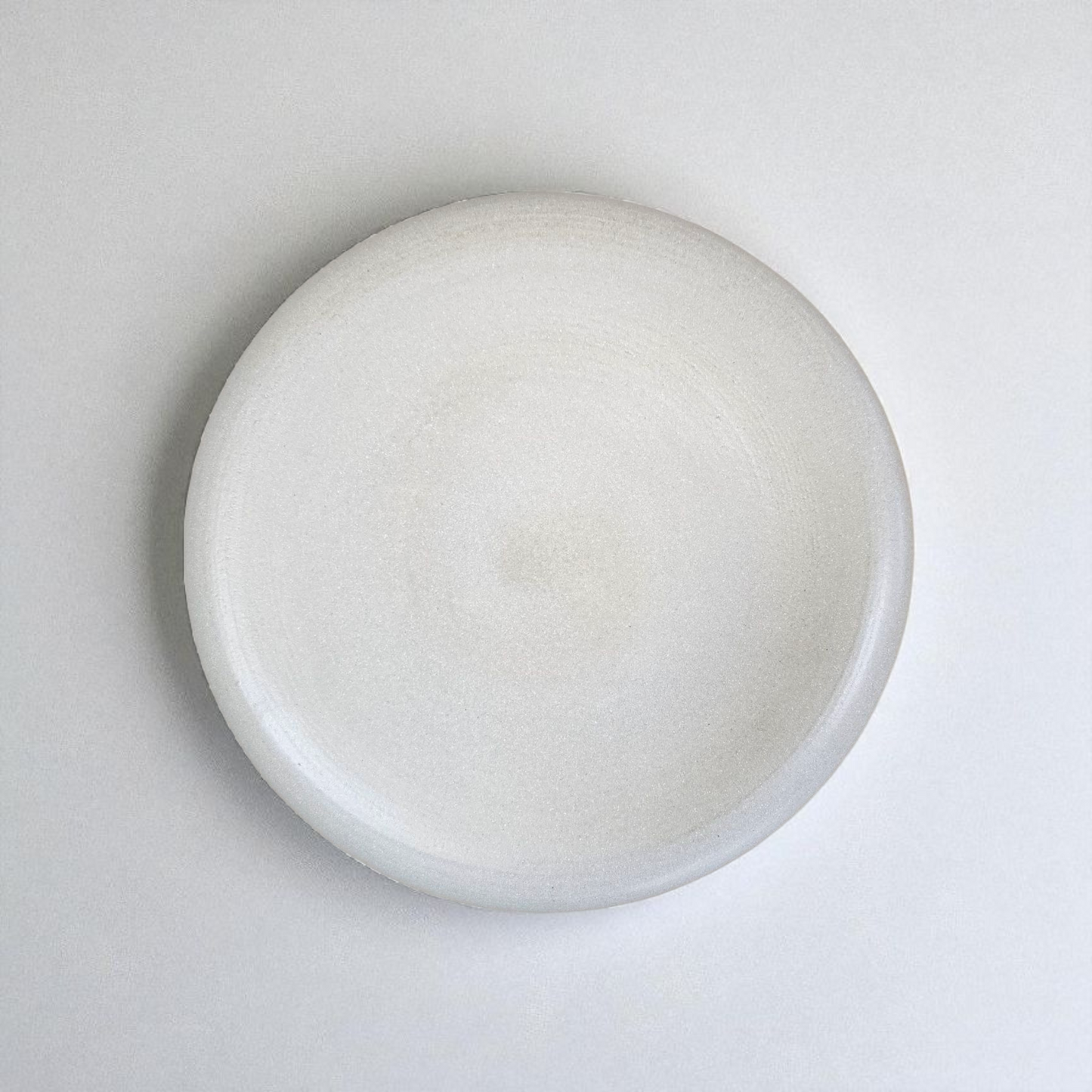 River Rock 3.0 – Handcrafted Ceramic Plate (27 × 4 cm)